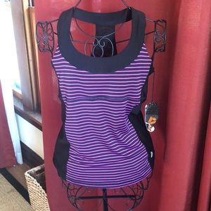 💪🏽NWT RBX Razorback Athletic Shirt  💪🏽